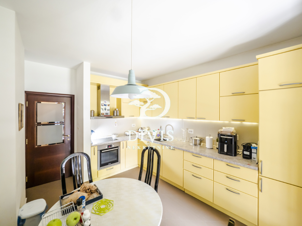 Slika 6 - Mihaila Avramovića, Trosoban stan na prodaju, 98m2, 415.000€